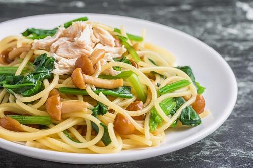 チキンとナメコのスパゲッティー