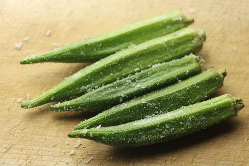 オクラの塩ずり