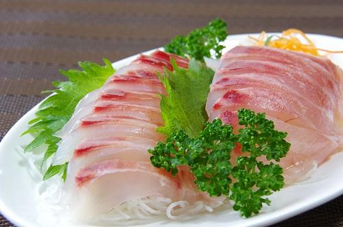 メジナのお刺身