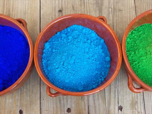 青い顔料