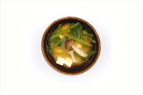 小松菜としめじの味噌汁