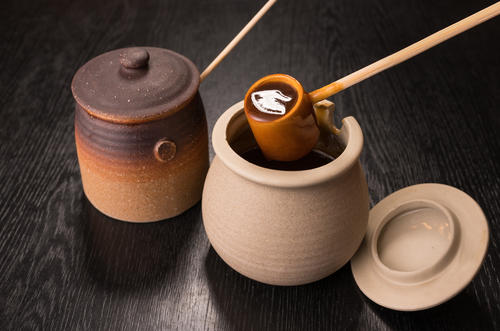 地域ごとで人気のソースを紹介。地方にはいろいろなソースあり！