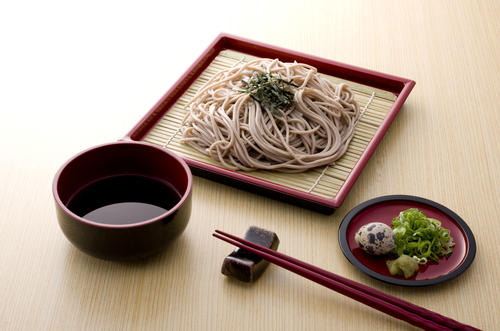 蕎麦の食べ方にマナーはある？粋に美味しく味わう秘訣を解説