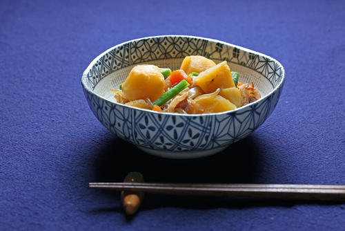 簡単調理で煮崩れもなし！圧力鍋で肉じゃがを作るコツ