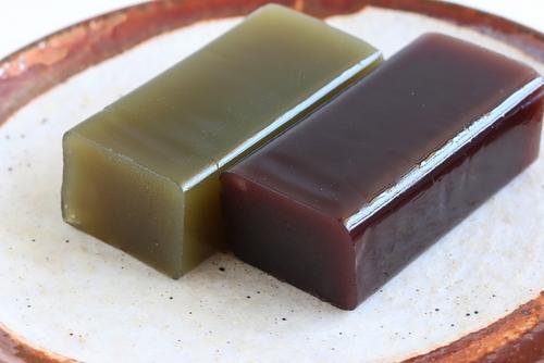 甘いあんこの塊ともいえる【羊羹】のカロリーはどれくらい？