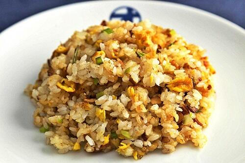 【管理栄養士監修】高菜チャーハンのカロリーと栄養素｜栄養図鑑