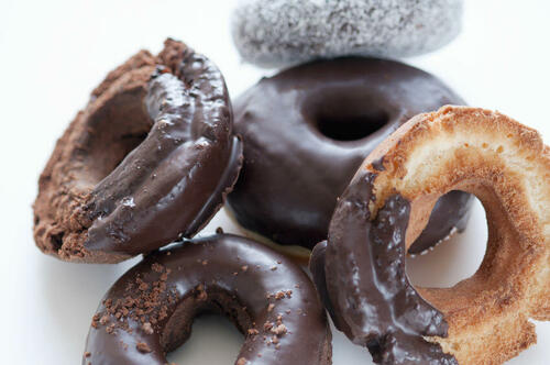 カロリーゼロ理論とは？ドーナツ、カステラ、アイスのカロリーを紹介！