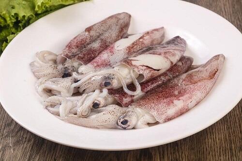 ヒイカは素手で刺身に！美味しい捌き方とトッピングアレンジ術。