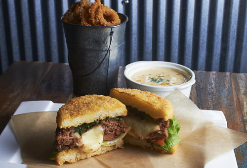 【ごはんバーガー】とは？人気具材と自宅で簡単に作るコツを一挙公開