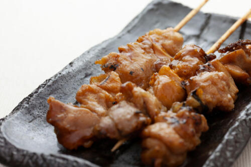 【管理栄養士監修】せせりの栄養成分と摂取目安｜栄養図鑑