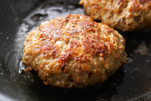 豚ひき肉でもハンバーグは作れる？簡単アレンジやヘルシーレシピも！