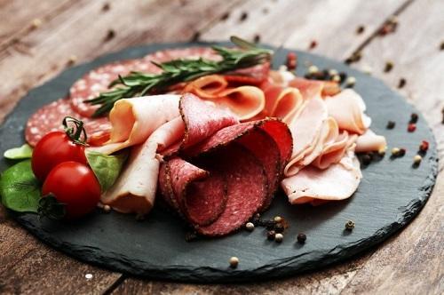 【ハム】の保存方法。パックでまとめ買いした時に役立つ！