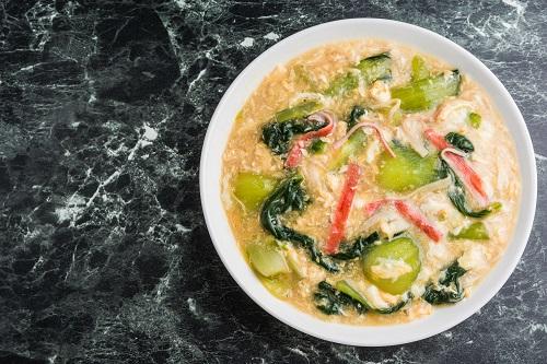 チンゲン菜とカニカマで簡単中華風に！バリエーションを増やす方法も！