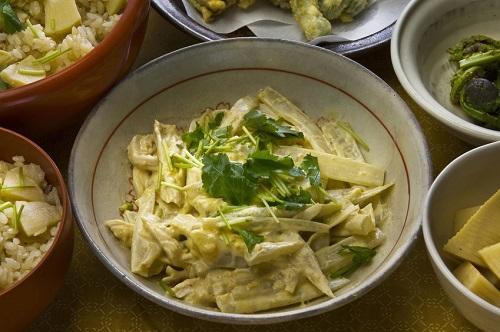 三つ葉を使った料理を紹介！使い方は香り付けに留まらない！