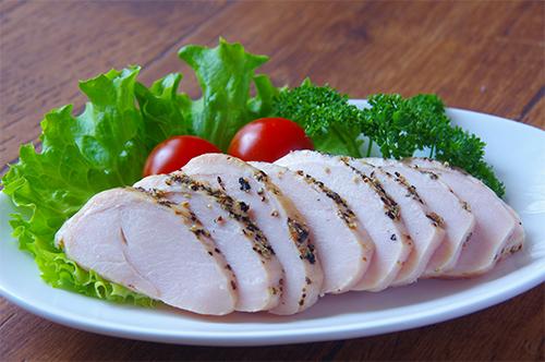 サラダチキンを献立に活用しよう！さまざまなシーンに合わせて紹介