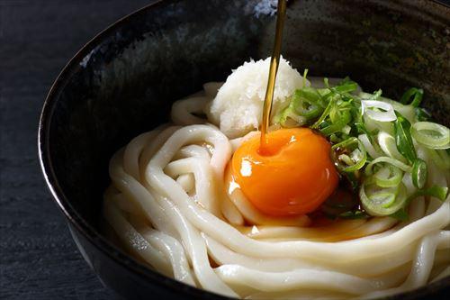どれも絶品！ 【釜玉うどん】のおすすめアレンジを一挙紹介！