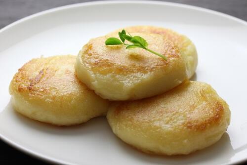 じゃがいももちってどんな料理？カロリーや美味しいアレンジを紹介