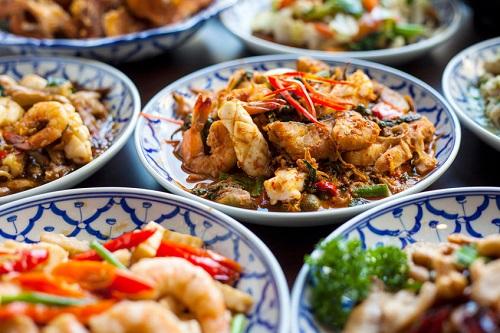 スパイシーなタイ料理