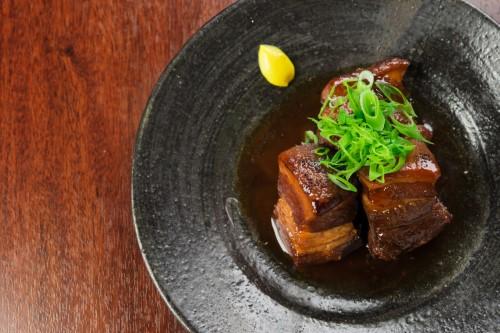 お皿に盛られた角煮