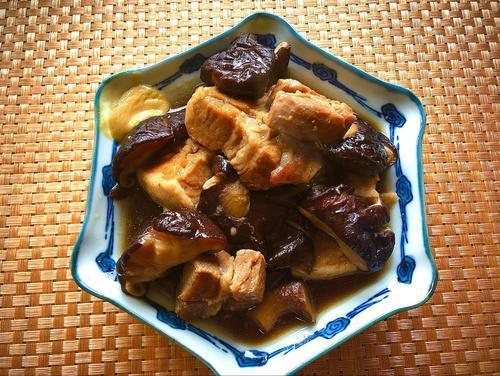 やわらかくてジューシー八角香る！「しいたけと豚肉の醤油煮」