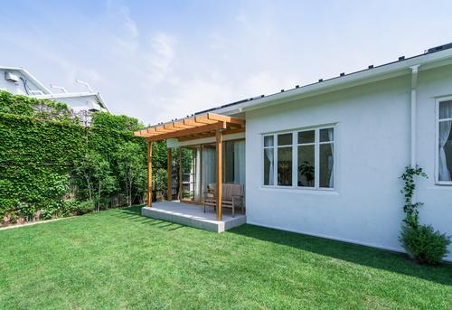 庭付きの一軒家