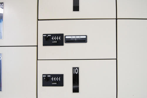 宅配ボックスとは？利点欠点などまとめ！個人で導入する際の注意点も。