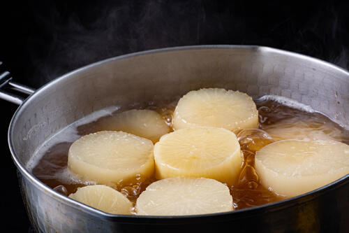 落とし蓋とは？使う意味や効果など解説！アルミは溶けるけど大丈夫？