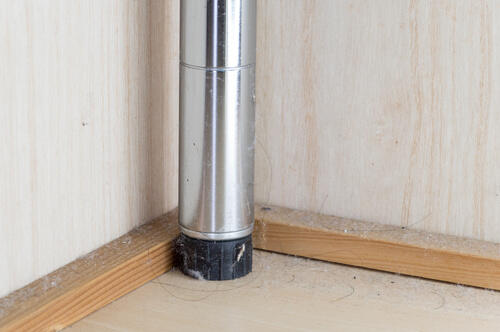 部屋の四隅に溜まっているハウスダストの写真