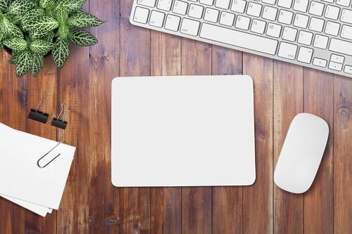 白いマウスパッドの写真