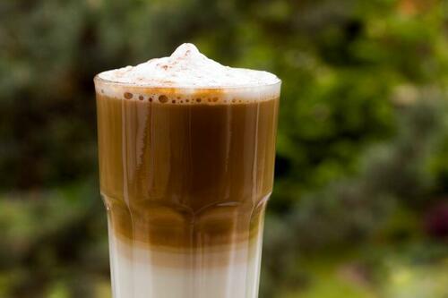 セリア「ツートンドリンクメーカー」ならおしゃれな2層式ドリンクが簡単