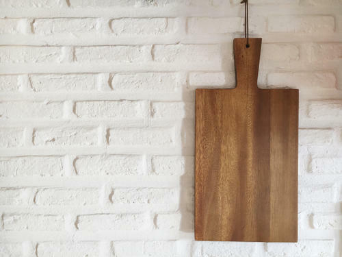 正しいまな板の掃除方法！雑菌を防ぐ洗い方・消毒方法とは？