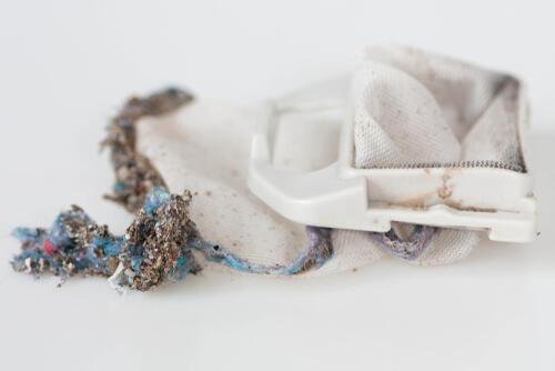 洗濯機のごみ取りネットは交換すべき？掃除方法や交換目安などを解説