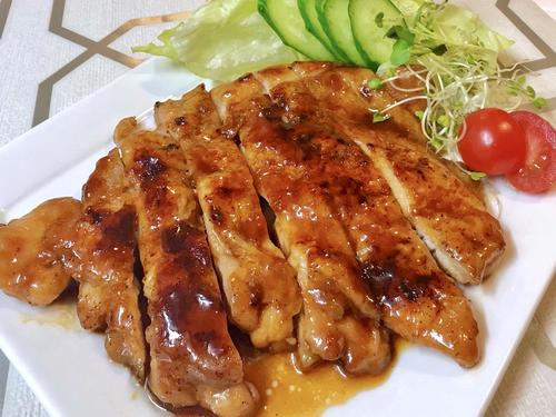 【沸騰ワード】志麻さんの『照り焼きチキン』レシピ｜皮はパリッ！身はジューシー！クリスマスパーティーにもぴったり！