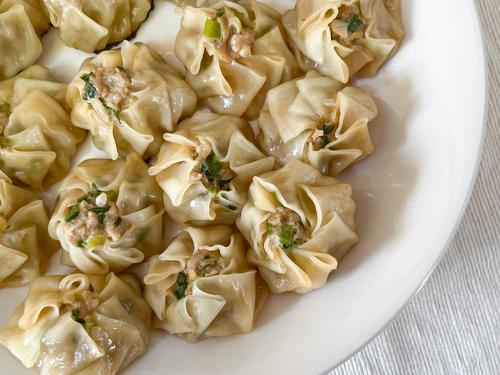 【作ってみて！】とにかくビールが止まらなくなる『ニラ饅頭』の簡単レシピ