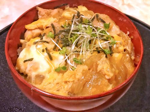 この味…お店レベル！フライパンで作る『ふわとろ親子丼』簡単レシピ