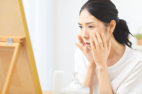 暖房中の“カサカサ肌”どうにかしたい！⇒今すぐできる【対策3選】でこの冬は乾燥知らず！？