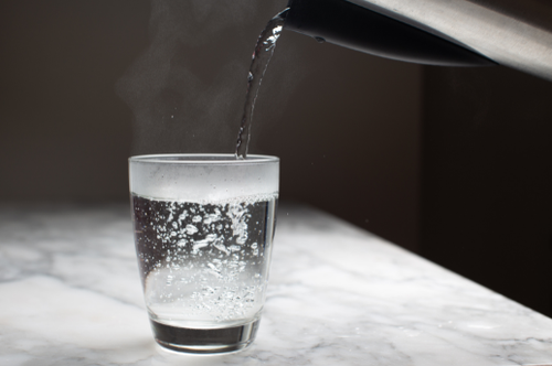 白湯は電気ケトルでも【超簡単に作れる】って知ってた？⇒「それなら習慣化できる！」「明日からやる！」