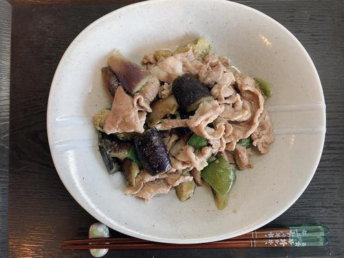 「ピーマンとなすの豚肉炒め」