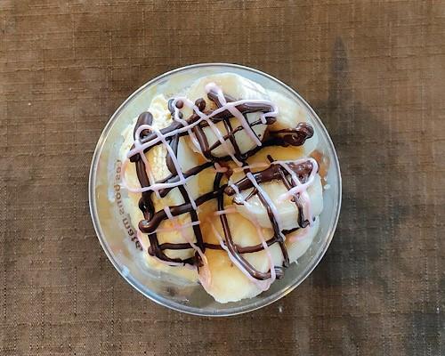 子どもと一緒にパフェ作り