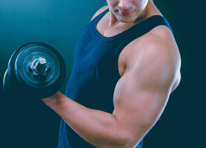 ダンベル筋トレ