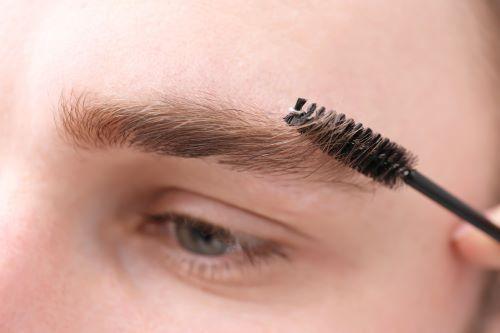 眉毛を垢抜けさせる方法が知りたい！専門サロンも紹介