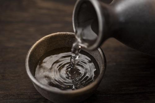 無濾過の日本酒を飲んだことある？味わいの特徴やおすすめ銘柄を紹介