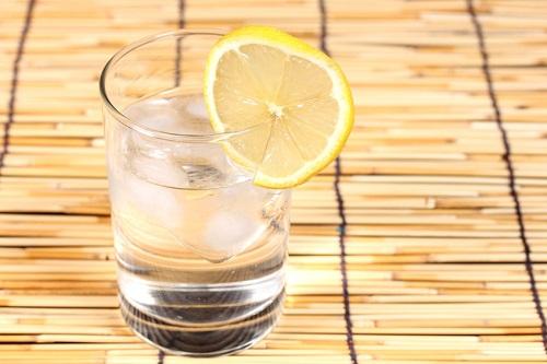 焼酎のレモン割りを徹底解説！定番の組み合わせをもっと楽しもう